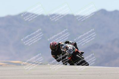 media/Apr-20-2025-CVMA (Sun) [[39090e8767]]/Race 9-Formula LW Twins Shootout/